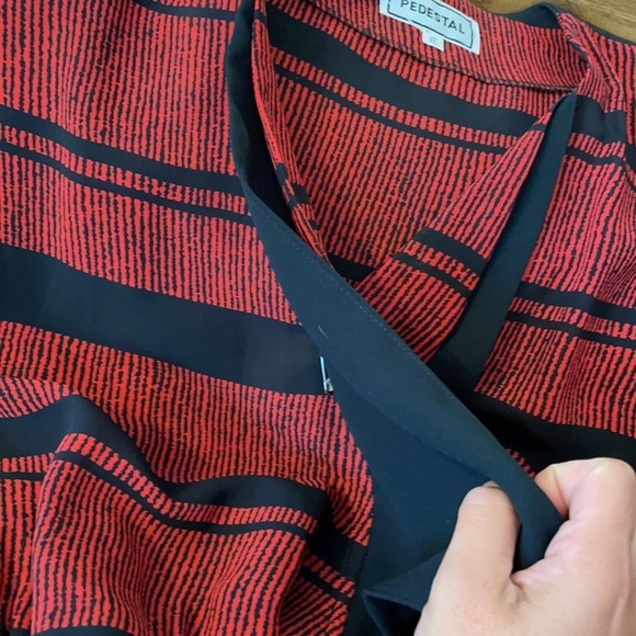 Vintage Pedestal Midi Dress - Picture 14 of 14